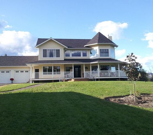 Harvelle House Bed & Breakfast