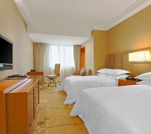 Sheraton Chengdu Lido Hotel