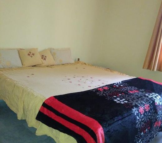 Middle Way Home Stay