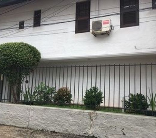 Robert Residence