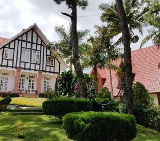 Hillock Villa