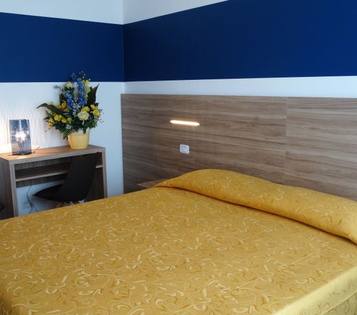 Hotel Caravelle