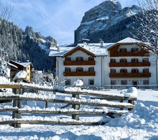 Albergo Canazei