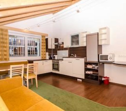 RIVERSIDE APART GARNI