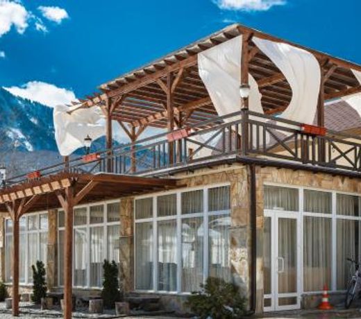 Romanovsky Retreat Chalet