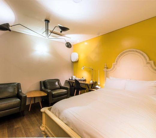 Le Stendal Hotel