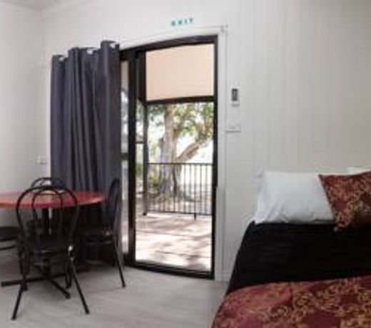 Lismore Lake Holiday Park