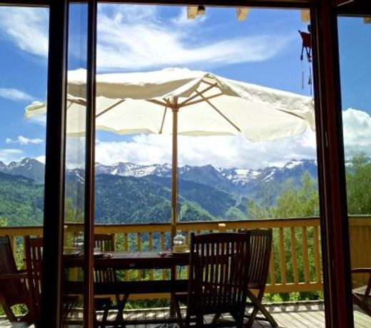 Chalet de 4 chambres avec jardin amenage a Ax les Thermes a 1 km des pistes