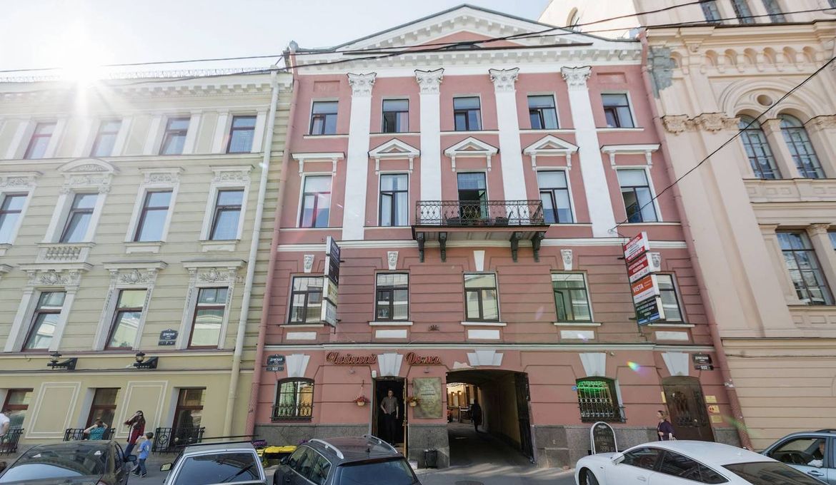 Apartment on Dumskaya 5