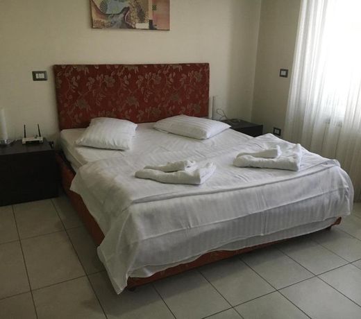 Bucharest Last Minute Accommodation