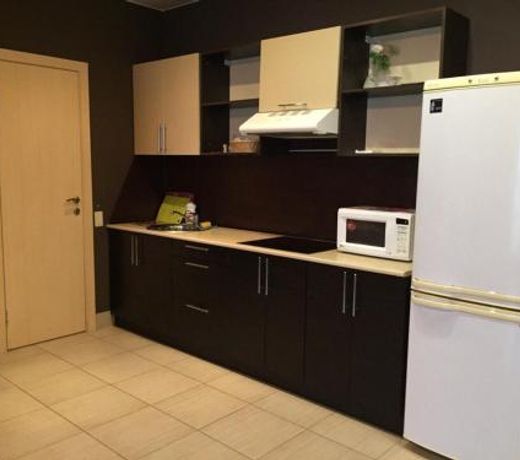 Studio Apartment Bratyev Kashirinykh 10A