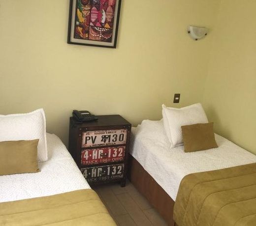 Victoria Hotel