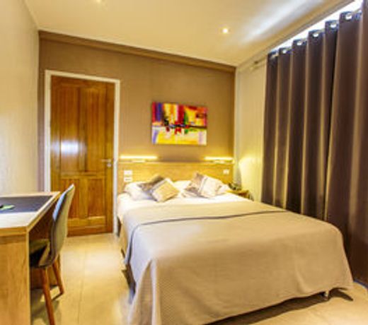 Q-Inn Boutique Hotel