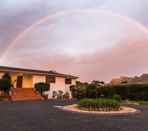 Hout Bay Lodge