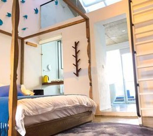 Shen Cang Courtyard Hotel