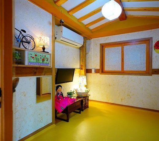 Hanok Village Gguldanji