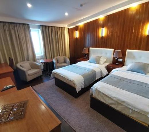 Corona Hotel