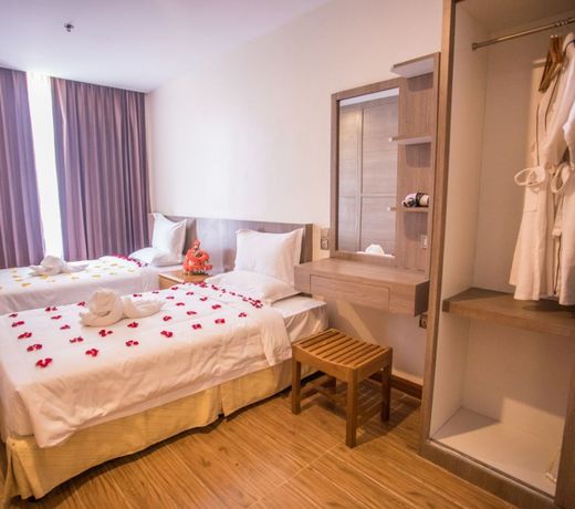 Golden Hotel