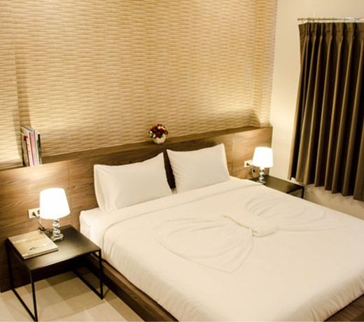 Seree Grand Resort
