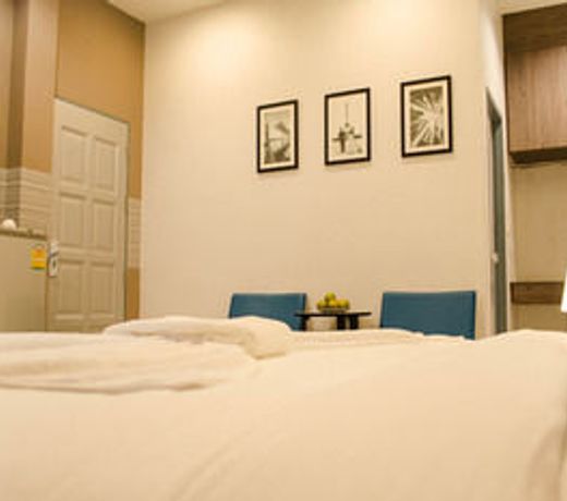 Seree Grand Resort
