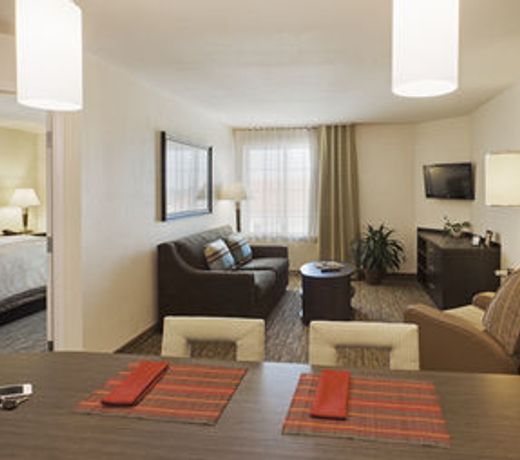 Candlewood Suites York, an IHG Hotel