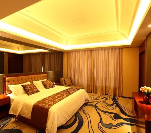Longyue International Hotel