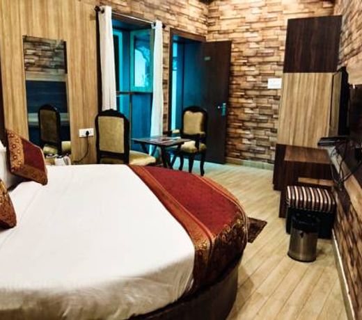 Dwivedi Hotels Sri Omkar Palace