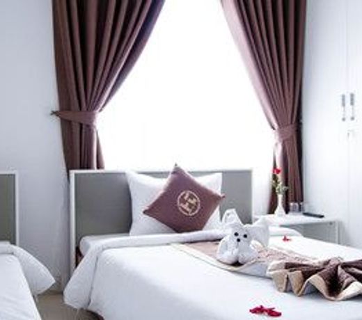 Poetic Hue Hotel & Spa