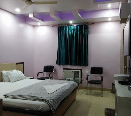 M S Hotel
