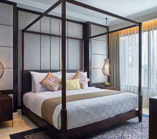 Jambuluwuk Oceano Seminyak Hotel
