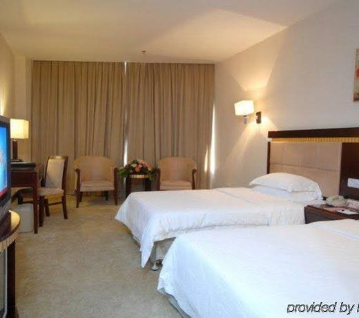 Skyer Gold Coast Hotel