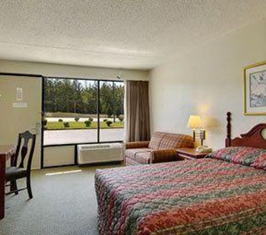 Travelodge Suites and Conference Center Dublin GA