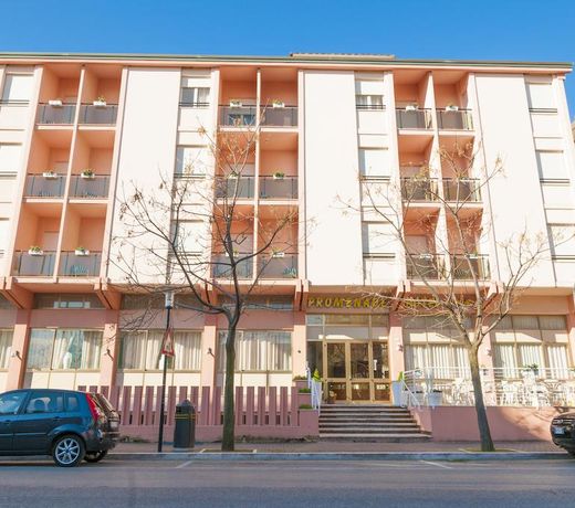 Amadei Hotel Promenade