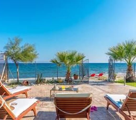 House with 3 bedrooms in Marathon with wonderful sea view enclosed garden and WiFi