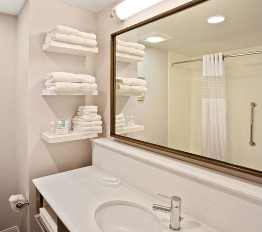 Hampton Inn & Suites- Seattle Woodinville Wa