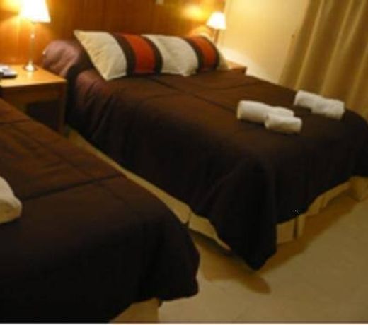 HOTEL COSTA INN