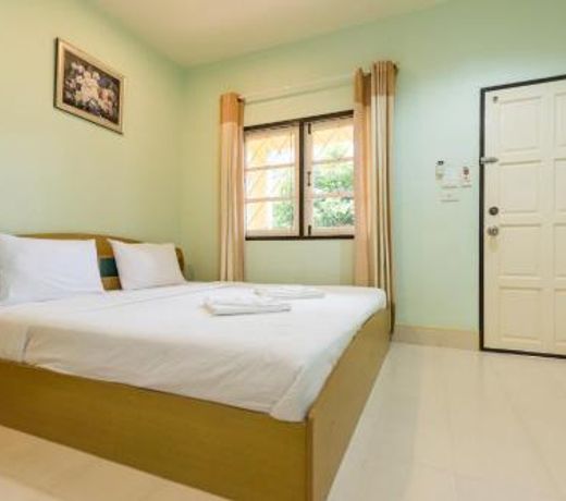Pachumas Hotel