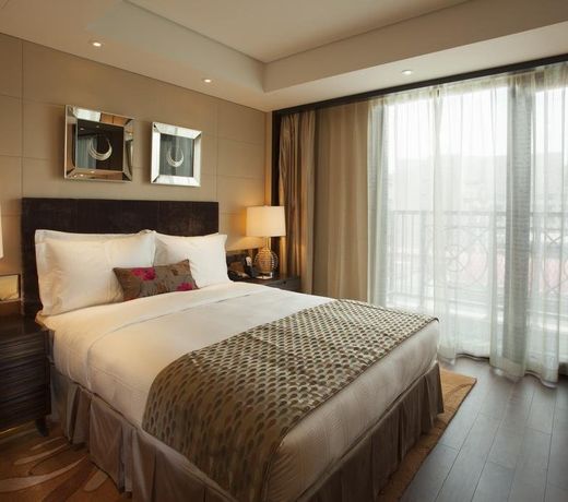 Lee Garden Service Apartment
