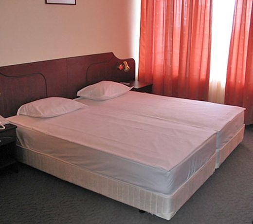 Dahlia Garden Hotel