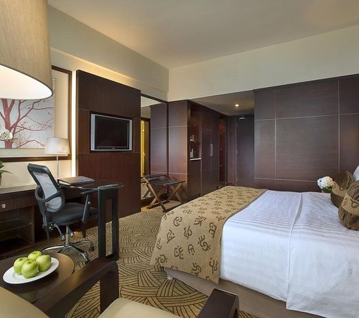 Celebrity International Grand Hotel