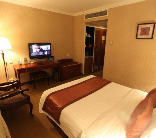 ADEN HOTEL