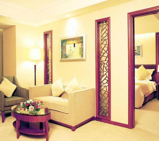 Yuyang Riverview Hotel