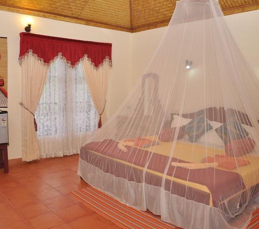 Maadathil Cottages