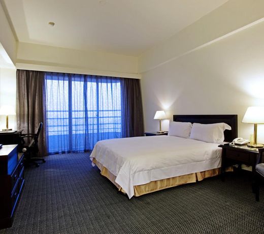 Metro Hotel