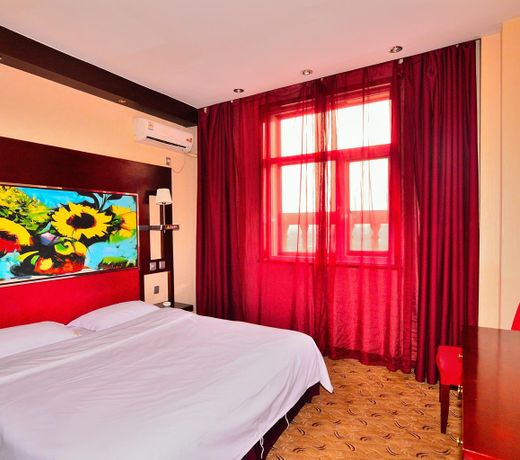 Baotou West Lake Hotel