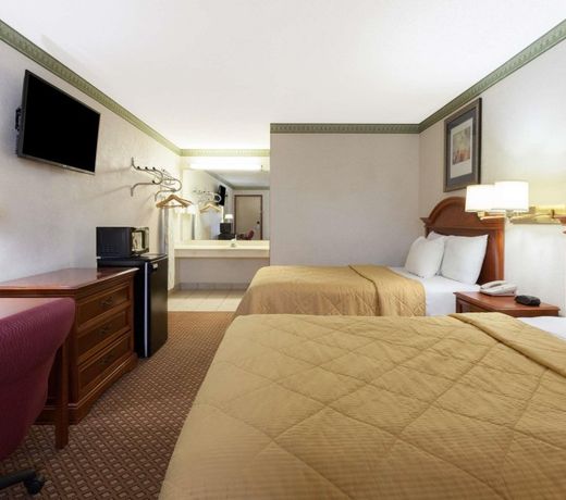 Days Inn by Wyndham Maumee/Toledo