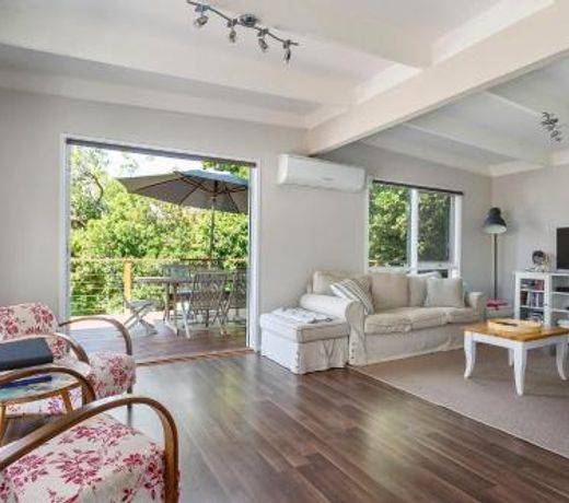 Blairgowrie Bella - light filled home with great deck
