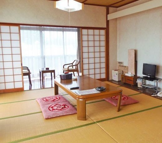 Kokumin Shukusha Fukiagehamaso