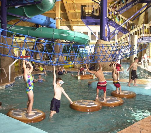 Tundra Lodge Resort - Waterpark and Conference C