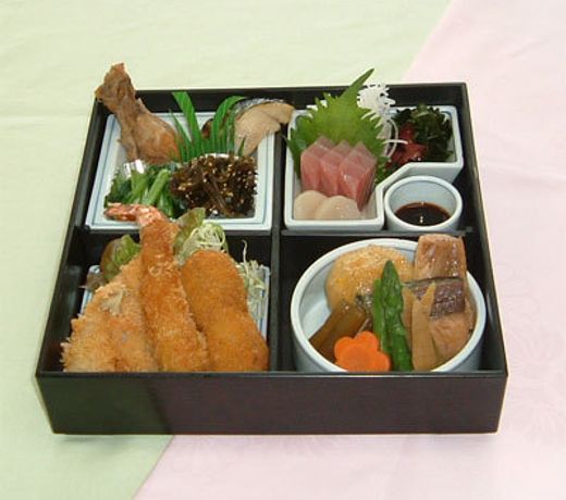 Akan Tanchou no Sato Onsen Saakuru Akai Beret